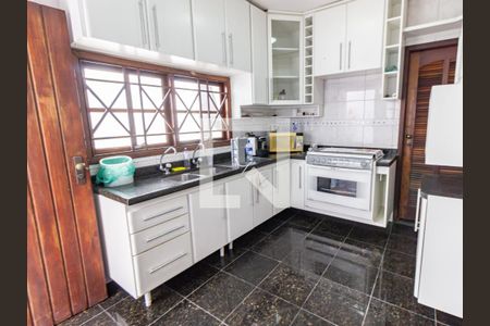 Cozinha de casa à venda com 4 quartos, 240m² em Vila Invernada, São Paulo