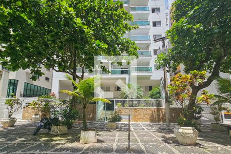 Fachada de apartamento para alugar com 3 quartos, 142m² em Barra Funda, Guarujá