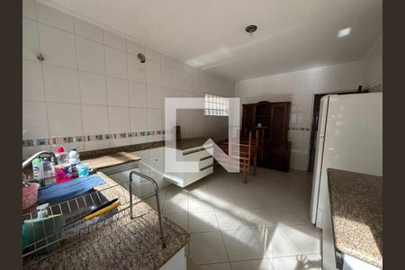 Casa à venda com 3 quartos, 130m² em Vila Sonia, São Paulo