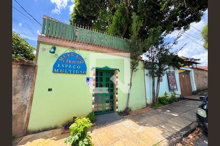 Fachada de casa à venda com 2 quartos, 220m² em Betânia, Belo Horizonte