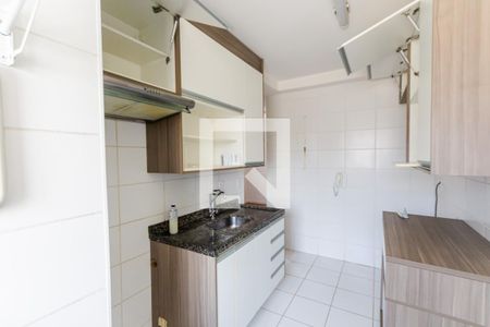 Cozinha de apartamento para alugar com 2 quartos, 45m² em Jardim Utinga, Santo André