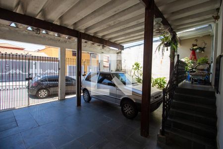 Garagem de casa à venda com 4 quartos, 151m² em Cidade Antônio Estêvão de Carvalho, São Paulo