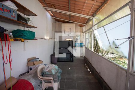 Edícula de casa à venda com 4 quartos, 151m² em Cidade Antônio Estêvão de Carvalho, São Paulo