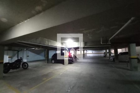 Garagem de apartamento à venda com 1 quarto, 60m² em Cambuí, Campinas