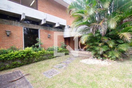 Quintal de casa à venda com 6 quartos, 557m² em Alto de Pinheiros, São Paulo