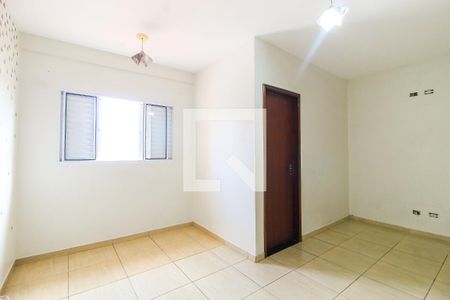 Suíte de casa para alugar com 3 quartos, 180m² em Conjunto Residencial José Bonifácio, São Paulo