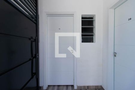 Entrada de kitnet/studio para alugar com 1 quarto, 20m² em Parada Inglesa, São Paulo