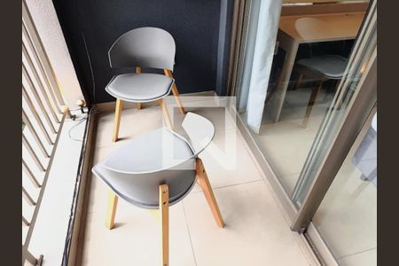 Varanda de kitnet/studio para alugar com 1 quarto, 22m² em Pinheiros, São Paulo