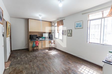 Sala de apartamento à venda com 3 quartos, 90m² em Santo Antônio, Belo Horizonte