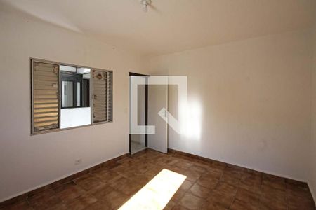 Quarto de casa para alugar com 1 quarto, 40m² em Parque dos Bancarios, São Paulo