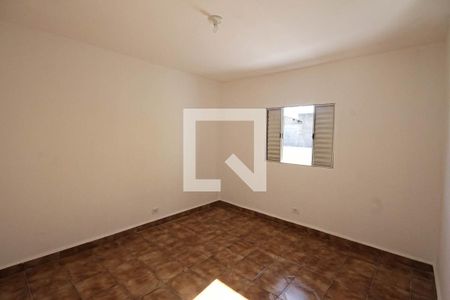Quarto de casa para alugar com 1 quarto, 40m² em Parque dos Bancarios, São Paulo