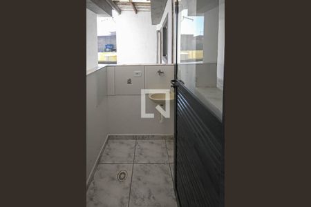Área de Serviço de casa para alugar com 1 quarto, 40m² em Parque dos Bancarios, São Paulo