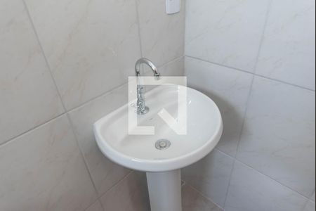 Banheiro de apartamento para alugar com 1 quarto, 49m² em Vila Brasilio Machado, São Paulo