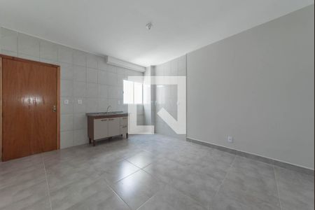 Sala/Cozinha de apartamento para alugar com 1 quarto, 49m² em Vila Brasilio Machado, São Paulo