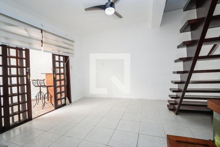 Sala de casa para alugar com 3 quartos, 160m² em Jardim Iracema, Taboão da Serra