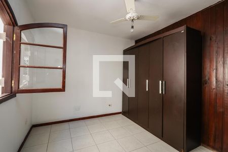 Quarto 3 de casa para alugar com 3 quartos, 160m² em Jardim Iracema, Taboão da Serra