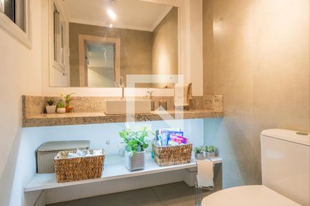 Lavabo da sala de casa de condomínio à venda com 3 quartos, 196m² em Vila Nova, Porto Alegre