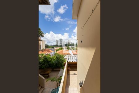 Corredor  vista  de casa à venda com 3 quartos, 396m² em Jardim Umuarama, São Paulo