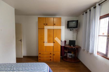 Quarto 3 de casa à venda com 3 quartos, 396m² em Jardim Umuarama, São Paulo