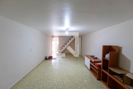 Quarto de serviço 1 de casa à venda com 3 quartos, 396m² em Jardim Umuarama, São Paulo
