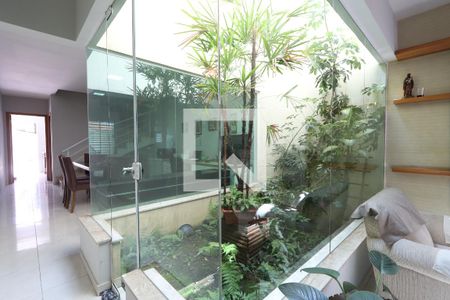 Jardim de Inverno de casa à venda com 3 quartos, 197m² em Vila Bela, São Paulo