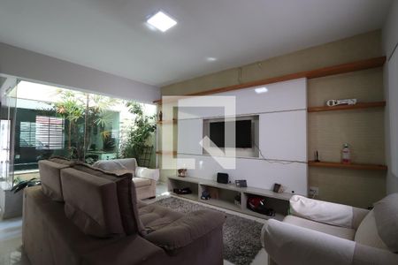 Sala de casa à venda com 3 quartos, 197m² em Vila Bela, São Paulo