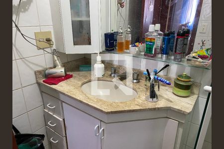 Banheiro Social de apartamento à venda com 3 quartos, 75m² em Chácara Inglesa, São Paulo
