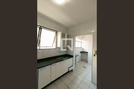 Cozinha de apartamento à venda com 3 quartos, 94m² em Santa Rosa, Belo Horizonte