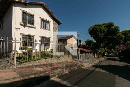 Fachada e placa de apartamento à venda com 3 quartos, 94m² em Santa Rosa, Belo Horizonte