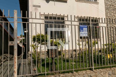 Fachada e placa de apartamento à venda com 3 quartos, 94m² em Santa Rosa, Belo Horizonte