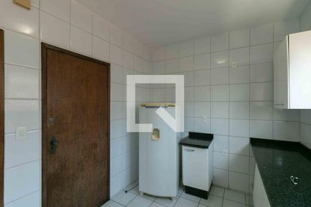 Cozinha de apartamento à venda com 3 quartos, 94m² em Santa Rosa, Belo Horizonte
