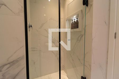 Banheiro de kitnet/studio à venda com 1 quarto, 34m² em Indianópolis, São Paulo