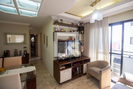 Sala de apartamento para alugar com 3 quartos, 57m² em Vila Carmosina, São Paulo