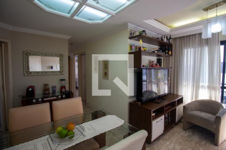 Sala de apartamento para alugar com 3 quartos, 57m² em Vila Carmosina, São Paulo
