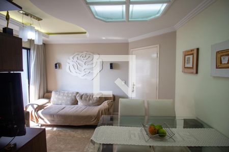 Sala de apartamento para alugar com 3 quartos, 57m² em Vila Carmosina, São Paulo