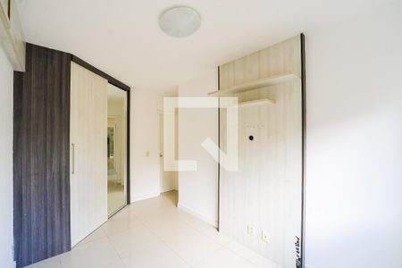 Suíte de apartamento à venda com 3 quartos, 72m² em Jardim Itu, Porto Alegre