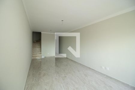 Sala de casa à venda com 3 quartos, 120m² em Vila Mazzei, São Paulo