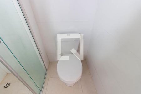 Banheiro de apartamento à venda com 1 quarto, 33m² em Vila Jacuí, São Paulo