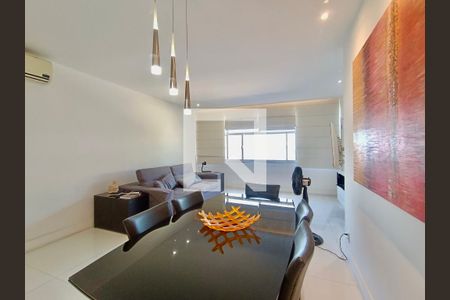 Sala de apartamento à venda com 3 quartos, 110m² em Humaitá, Rio de Janeiro