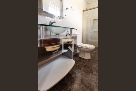 Banheiro da Suíte de casa para alugar com 3 quartos, 180m² em Vila Isolina Mazzei, São Paulo