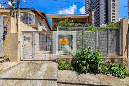 Fachada de casa à venda com 3 quartos, 220m² em Brooklin, São Paulo
