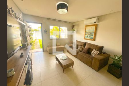 Sala de casa para alugar com 2 quartos, 98m² em São João do Rio Vermelho, Florianópolis