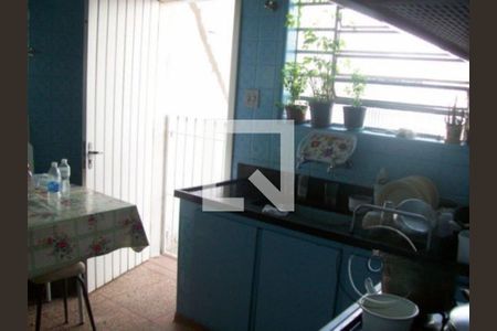 Casa à venda com 4 quartos, 250m² em Ipiranga, São Paulo