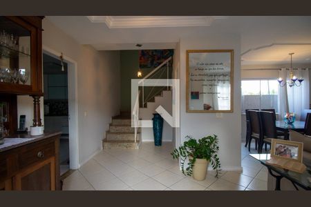 Sala de casa de condomínio à venda com 3 quartos, 285m² em Recreio dos Bandeirantes, Rio de Janeiro