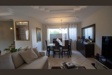 Sala de casa de condomínio à venda com 3 quartos, 285m² em Recreio dos Bandeirantes, Rio de Janeiro
