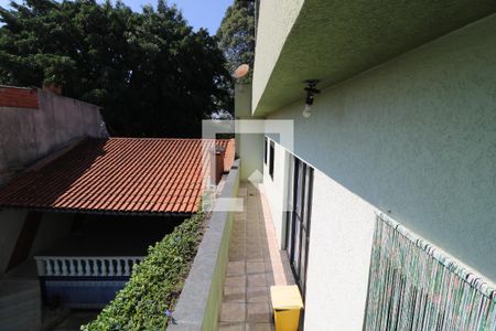 Corredor de casa à venda com 3 quartos, 376m² em Vila Carrão, São Paulo