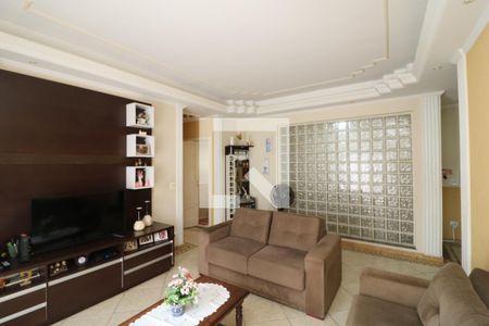 Sala de casa à venda com 3 quartos, 376m² em Vila Carrão, São Paulo