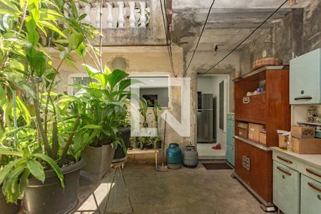 Quintal de casa à venda com 3 quartos, 200m² em Parque Fongaro, São Paulo