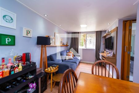 Sala de apartamento para alugar com 2 quartos, 55m² em Cangaiba, São Paulo