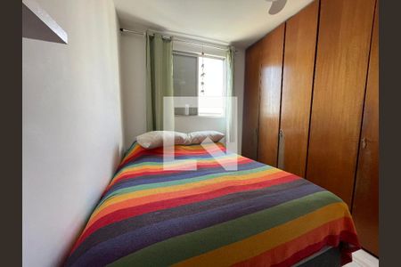Quarto de apartamento à venda com 2 quartos, 50m² em Jardim Pinheiros, São Paulo